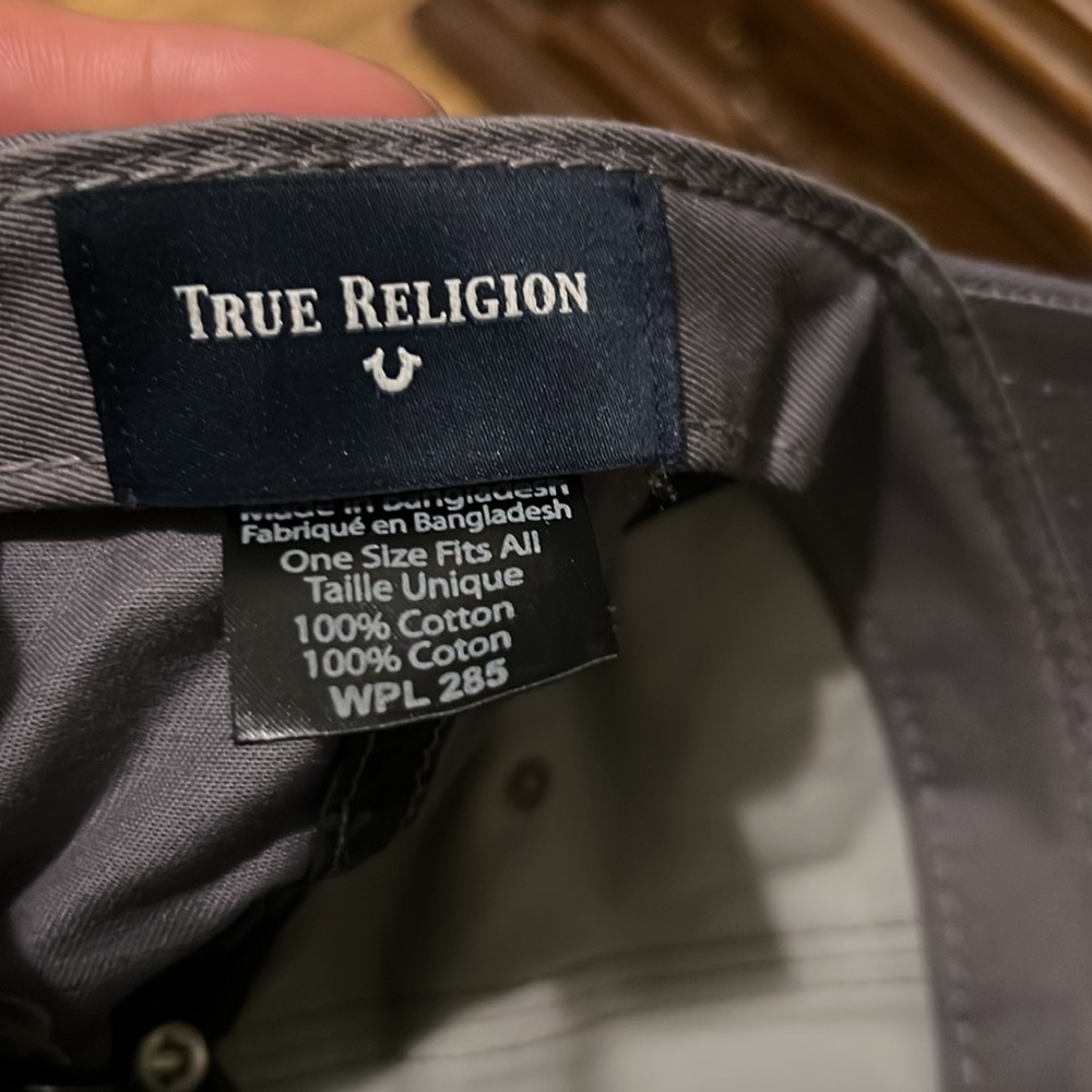 True Religion Men's-Woman’s Athletic wear Embroidered metallic hat - Picture 2 of 4